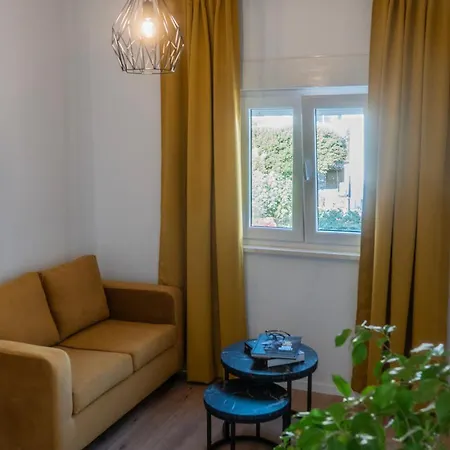 Palm Apartment