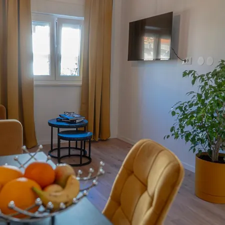 Palm Apartment