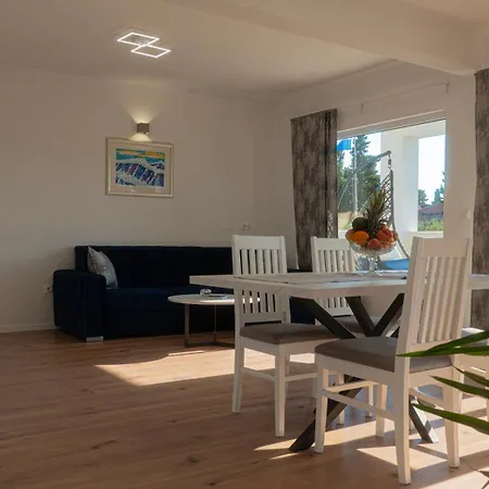 Palm Apartment